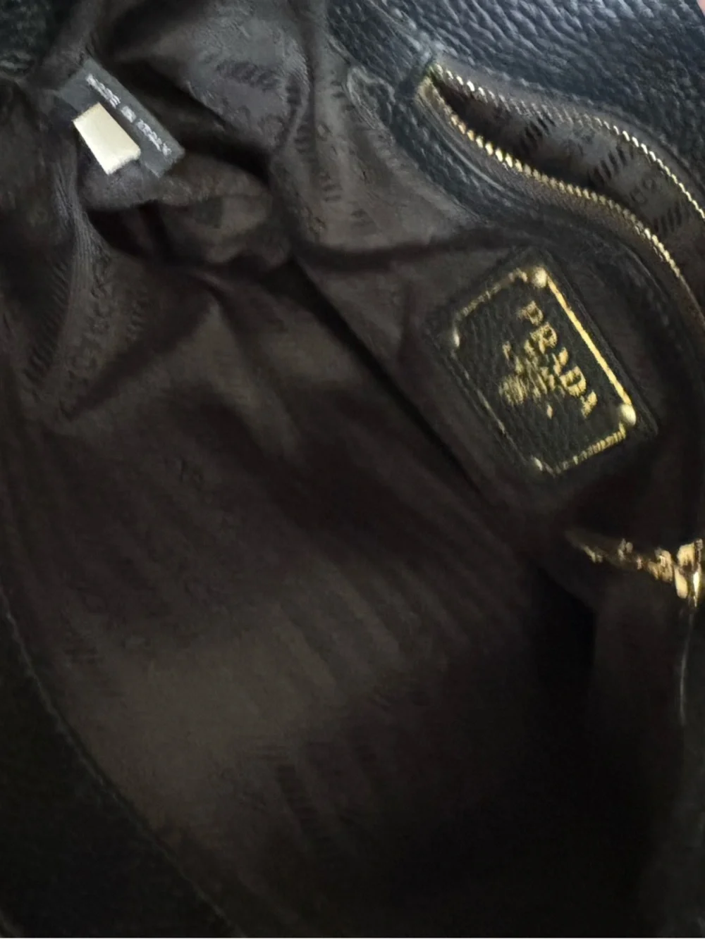 PRADA Black Leather bag - Picture 9 of 12